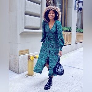 Karen Britchick x The Drop Green & Black Zebra Midi Long sleeve Dress Si…
